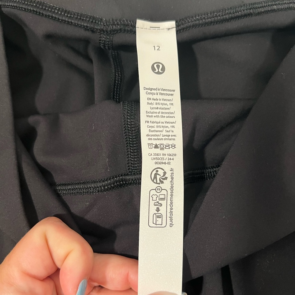 Align leggings with pockets 25” - Picture 2 of 5